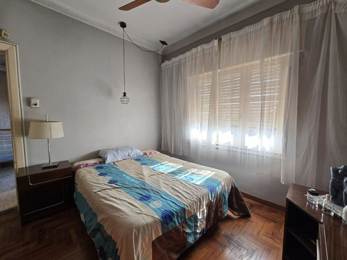 Casa 4 Ambientes En Venta En Temperley Jardín