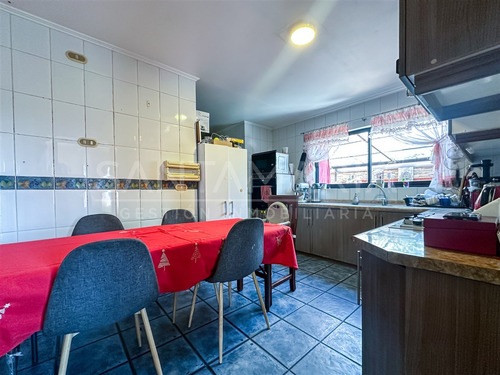 Arriendo Casa Ubicada En La Foresta, San Pedro De La Paz.