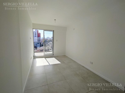 Imagen 10 de 24 de 1 De Mayo 2100 - Departamento De Dos Dormitorios En Venta En Rosario