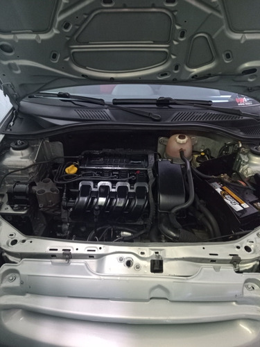 Renault Clio 2001 1.0 16v Rn 5p