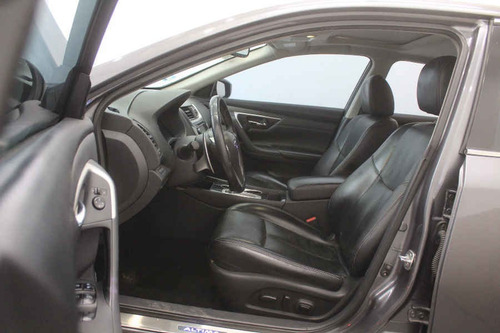 Imagen 9 de 15 de Nissan Altima 2017 4p Exclusive V6/3.5 Aut