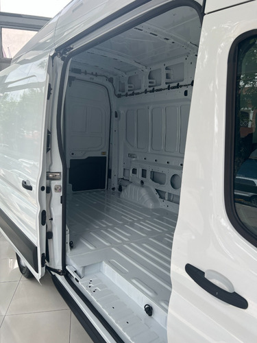 Imagen 5 de 19 de Ford Transit Furgo Largo