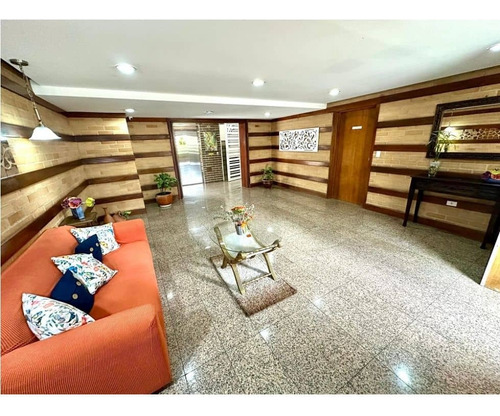 Venta De Bello Apartamento En El Paraiso