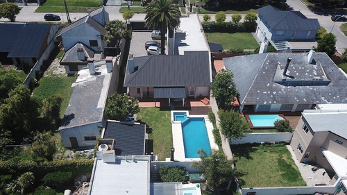 Inmejorable Chalet En Caisamar