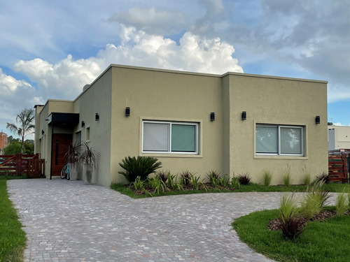 Emprendimiento Construimos Tu Casa Desde 85,000 U$s Financiada
