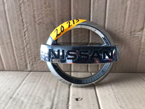 Emblema Nissan Delantero 20213
