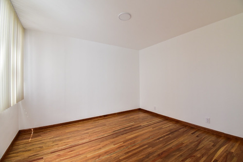 Imagen 11 de 18 de Amplio Depto. Remodelado