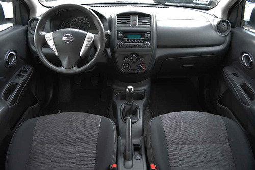 Imagen 11 de 13 de Nissan Versa 2016 4p Sense L4/1.6 Man