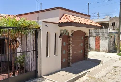 Casa En Venta En, Morelos Corralón, Tepic, Nayarit. Ez15