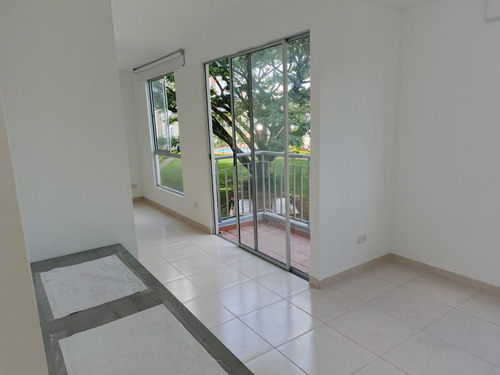 Vendo Apartamento En Los Naranjos 5, Cali, Valle (18501).