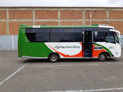Bus Chevrolet Reward Npr