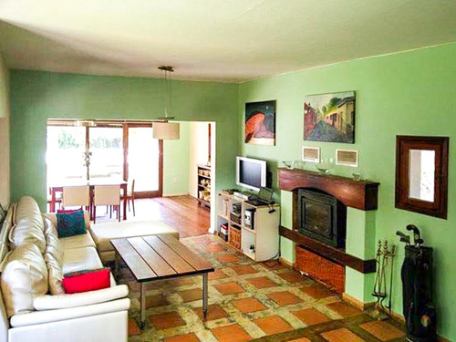 Casa En Venta De 4 Dormitorios En La Barra