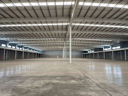 Nave Industrial / Logísticas De 11.200 M² - Las Toscas - Esteban Echeverria