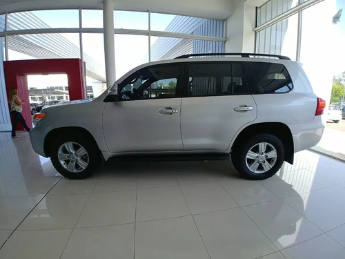 Toyota Land Crusier
