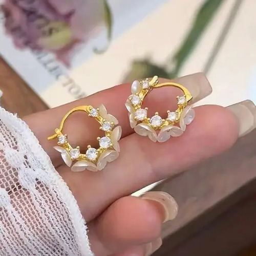 Pendientes Tipo Alfiler De Plata S925 Con Forma De Concha De