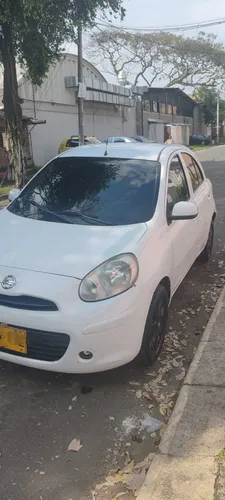 Nissan March 1.6 Sense