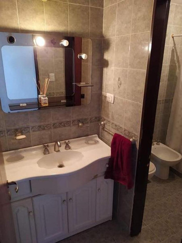 Imagen 8 de 16 de Departamento 4 Dormitorios Con Cochera En Venta Barrio Alber