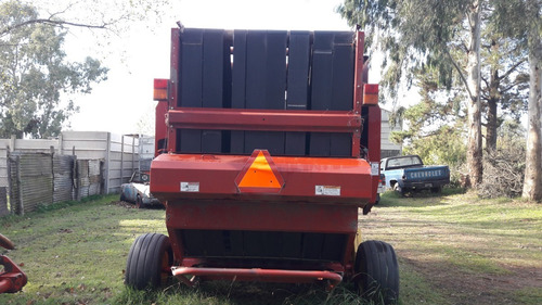 Imagen 3 de 4 de Rotoenfardadora New Holland, Br7090