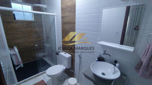 Imagem 7 de 12 de Casa 2 Quartos E Área Gourmet Em Unamar - Cabo Frio - 042jmp