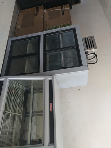 Nevera Exhibidora 4 Puertas Nueva