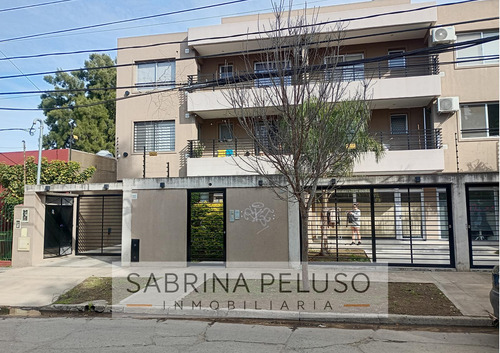Alquiler Departamento 2 Amb. Con Cochera- Moreno Sur Centro!