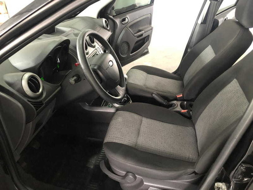 Ford Fiesta 1.6 Se Sedan 8v Flex 4p Manual 2013