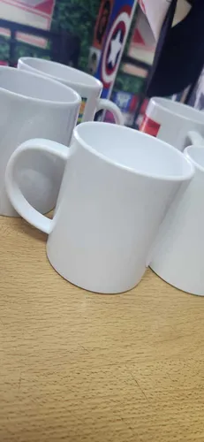 Taza De Plastico Unicornio Marron Saltando Feliz