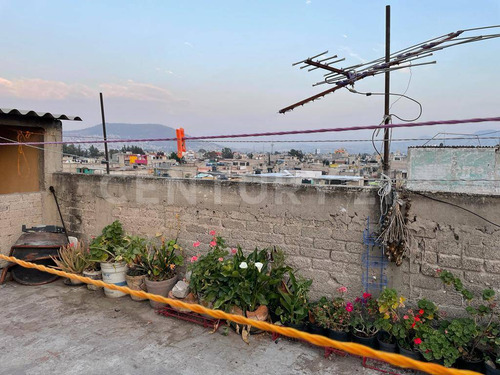 Edificio En Venta En La Perla, Nezahualcóyotl, Edomex.