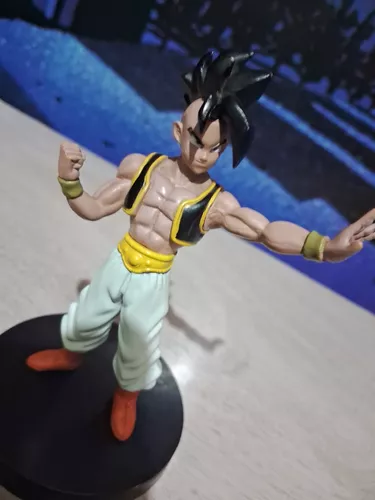 DRAGON BALL Z- Boneco OoB, produzido em plástico duro