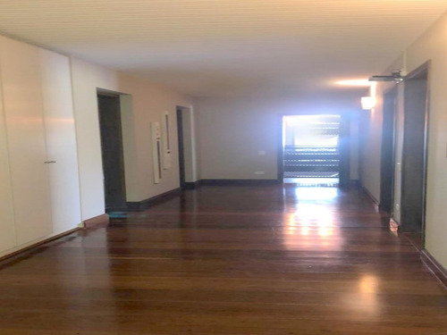 Imagem 22 de 30 de Chacara Cond. Jd. Mediterrâneo - 4 Suites, Reformada! - 1786