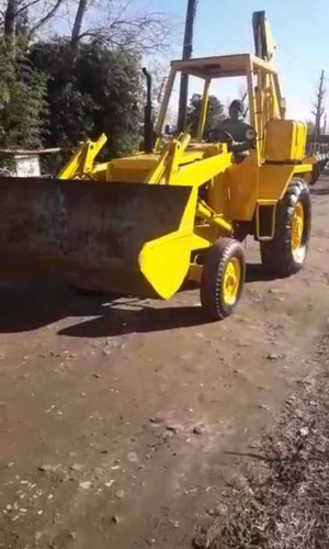 Imagen 9 de 14 de Tractoelevador Autoelevador 3tn Fiat Diesel Funcionand Envio
