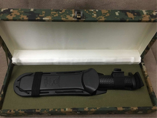Imagen 5 de 7 de Corvo Bicentenario Caja Pixelada Zona Sur Ejército Militar