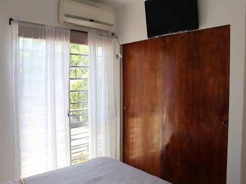 Imagen 4 de 4 de Venta Departamento 2 Ambientes Con Balcón Al Frente Y Cochera. A 200 Metros De Estación Castelar