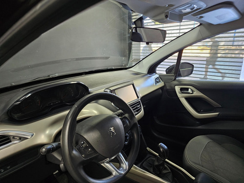 Peugeot 2008 1.6 Allure