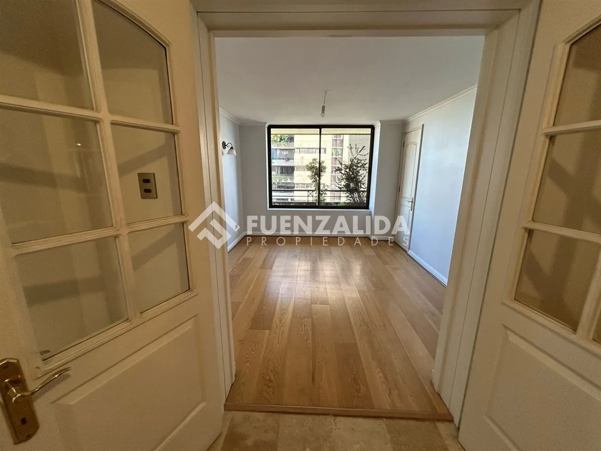 Imagen 5 de 18 de Departamento En Arriendo De 3 Dorm. En Las Condes