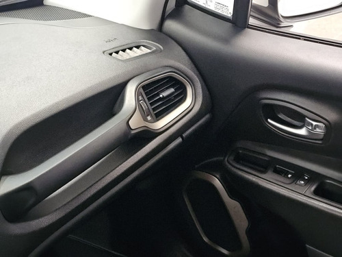 Jeep Renegade 1.8 16V FLEX LONGITUDE 4P AUTOMÁTICO