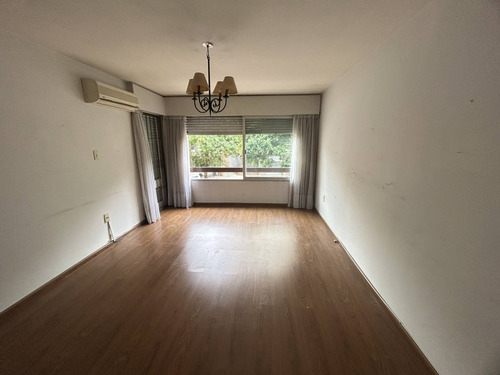 Alquiler Apartamento De Dos Dormitorios Y Garaje En Pocitos