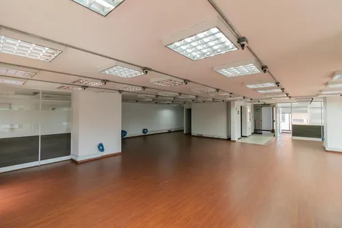 Oficina En Arriendo En Porciúncula. Cod A1021308