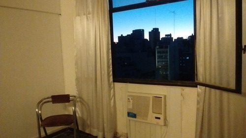 Oficina En Macrocentro De Ambiente Grande Dividido