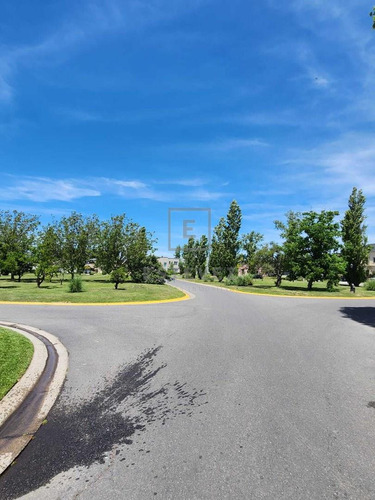 Oportunidad En Lote A La Laguna En Venta En San Matías, Escobar