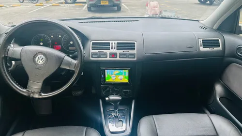 El Volkswagen Jetta 2009 Es Un Sedán Confiable, Cómodo Y Con