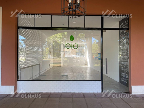 Local En Alquiler Ubicado En Pueblo Caamaño, Pilar, G.b.a. Zona Norte
