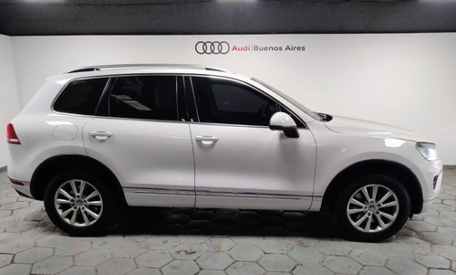 Imagen 3 de 25 de Volkswagen Touareg 3.0 V6 I Premium 2017