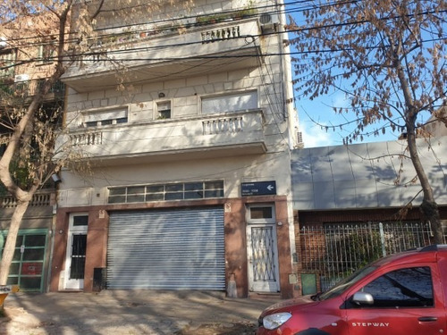 Imagen 2 de 18 de Local Con Galpon Y Oficinas A Reciclar Ideal Deposito