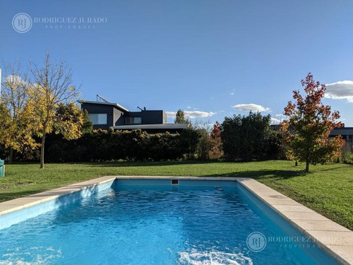 Lindísima Casa Lote Interno En Cul De Sac Con Pileta - San Matias - Escobar
