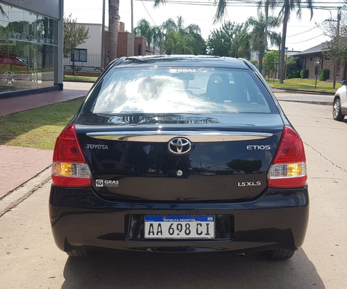 Toyota Etios Xls 1.5 6 M/t - 2016 Financiado