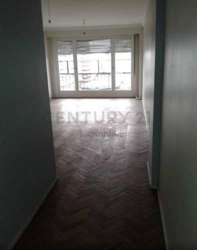 48 E/ 7 Y 8, La Plata - Departamento 4 Dormitorios Y Cochera