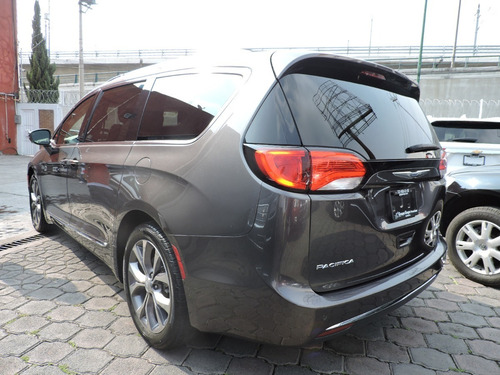 Chrysler Pacifica Limited Platinum Mod 2018