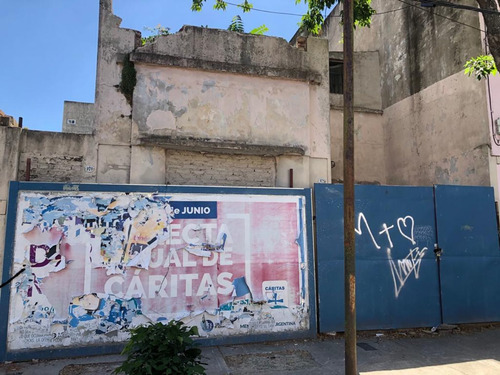 Venta Oportunidad Casa A Reciclar - Flores