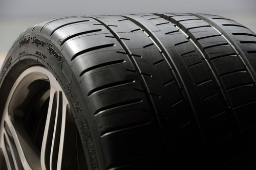 2 Llantas 225/45 R18 Michelin Pilot Super Sport Y95